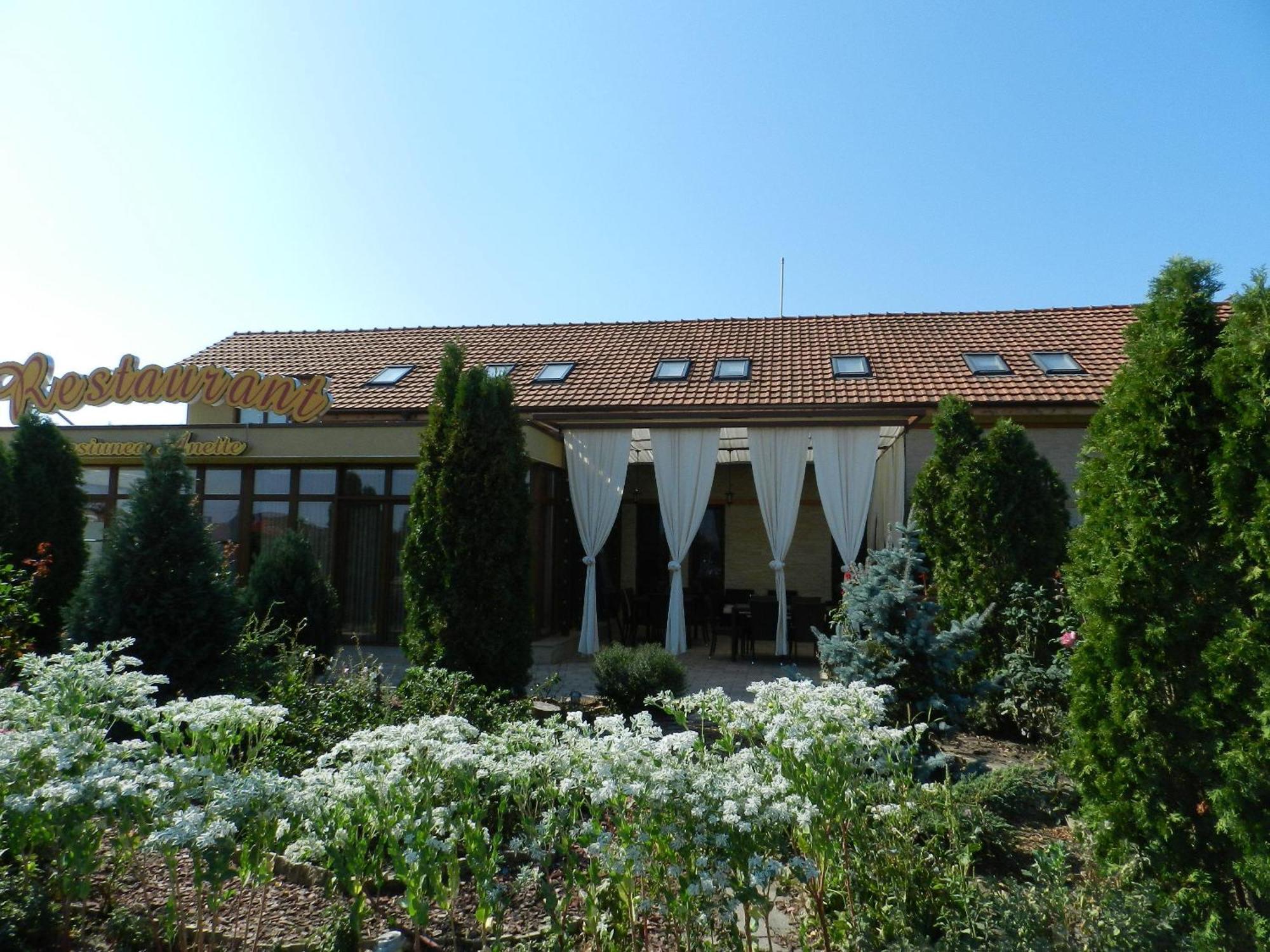 Covaci Anette Resort & Spa מראה חיצוני תמונה
